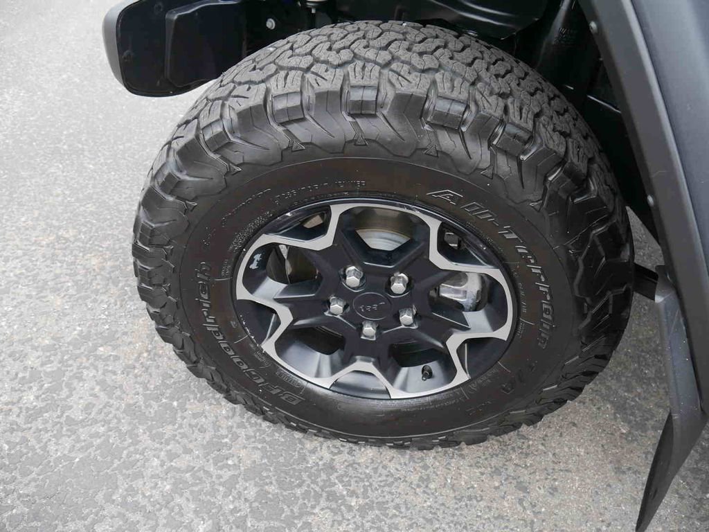 Certified 2021 Jeep Wrangler Unlimited Rubicon 4xe w/ Cold Weather Group image 13