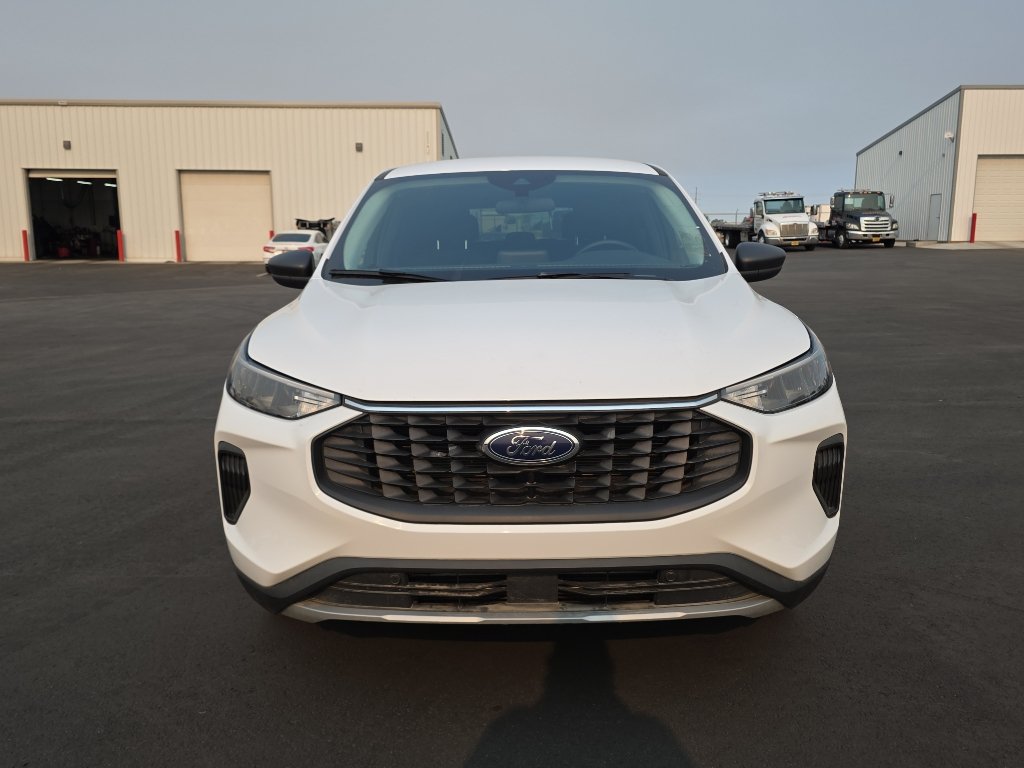 Used 2025 Ford Escape Active AWD/4WD image 2