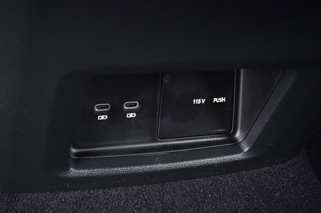 New 2026 Volkswagen Atlas Cross Sport SE image 24