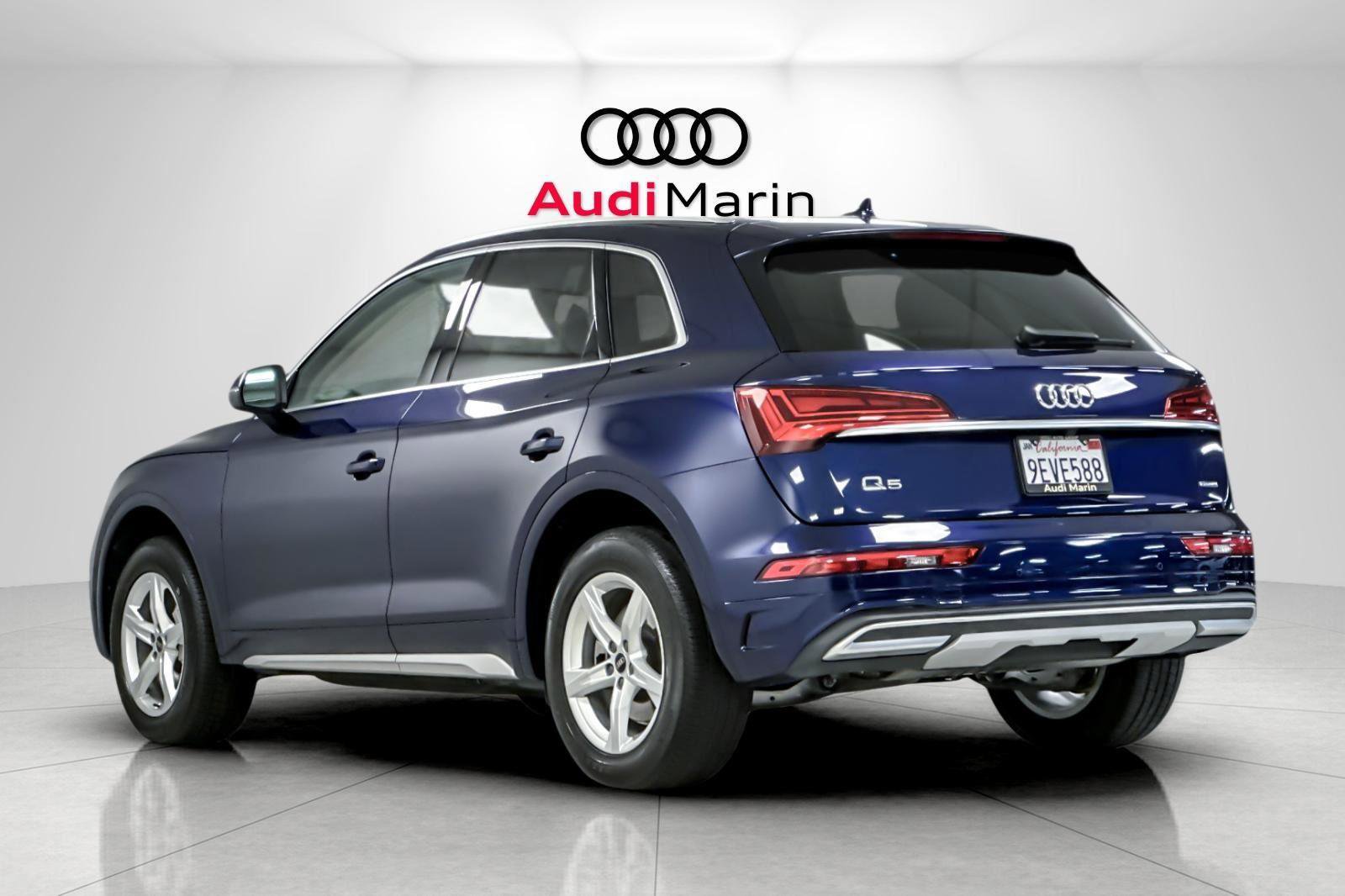 Used 2023 Audi Q5 Premium w/ Convenience Package image 3