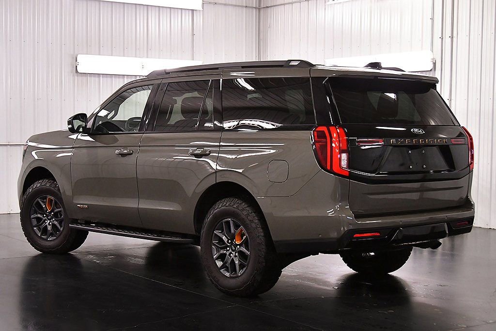 Used 2025 Ford Expedition Tremor image 5
