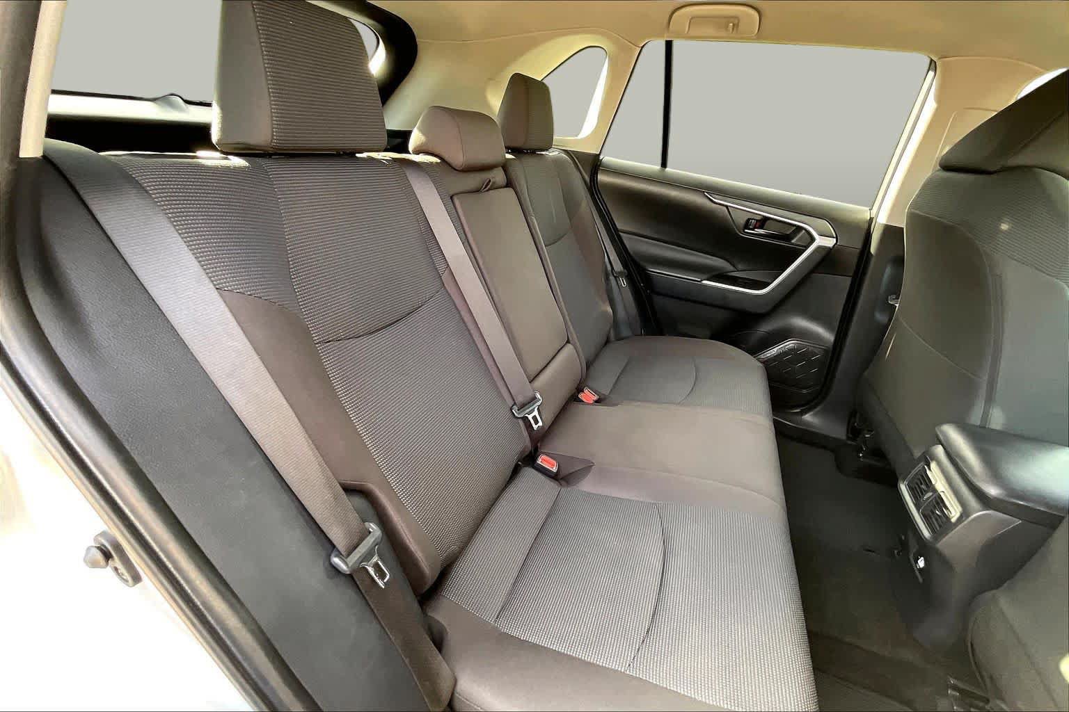 Used 2025 Toyota RAV4 LE FWD image 22