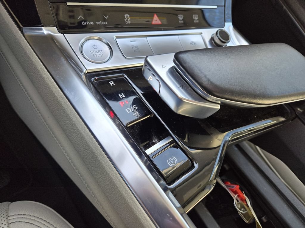 Used 2019 Audi e-tron Premium Plus AWD/4WD image 17