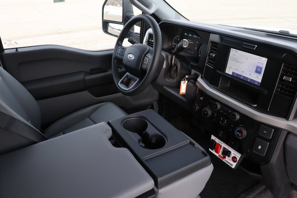 New 2026 Ford F550 4x4 Regular Cab Super Duty image 12
