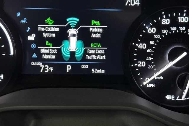 Certified 2026 Toyota Sienna XLE FWD image 32