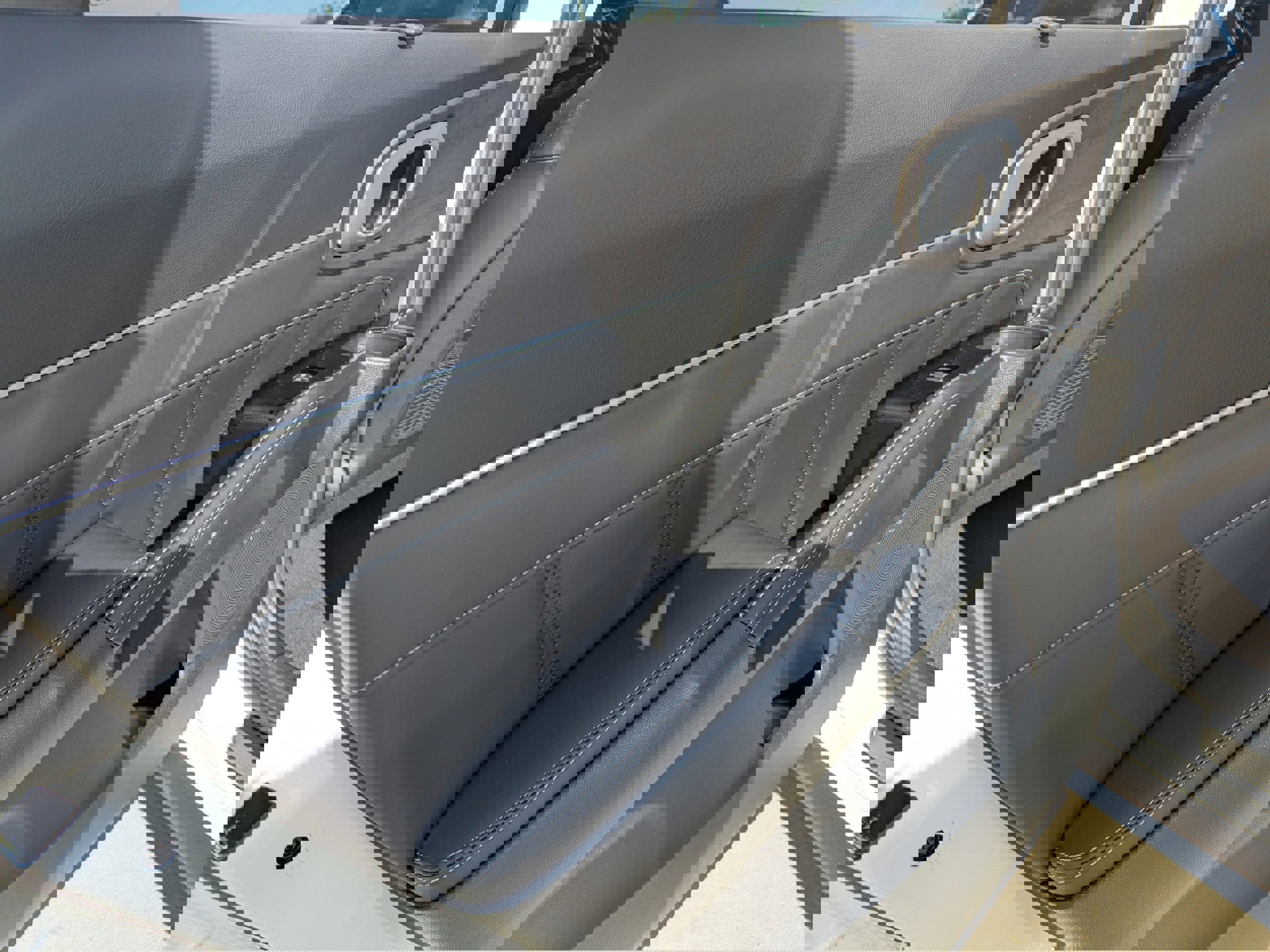 New 2026 Kia Sorento SX image 4