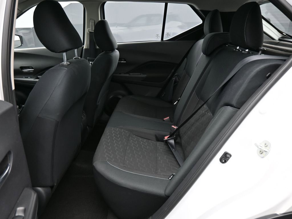 Used 2024 Nissan Kicks SV FWD image 34
