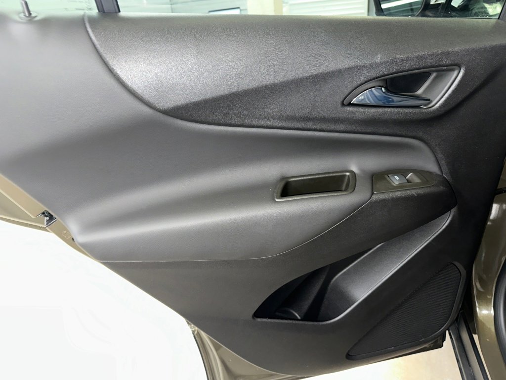 Used 2024 Chevrolet Equinox LT w/ LPO, Floor Liner Package image 17