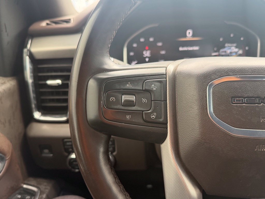 Used 2025 GMC Sierra 3500 Denali w/ Denali Reserve Package AWD/4WD image 7