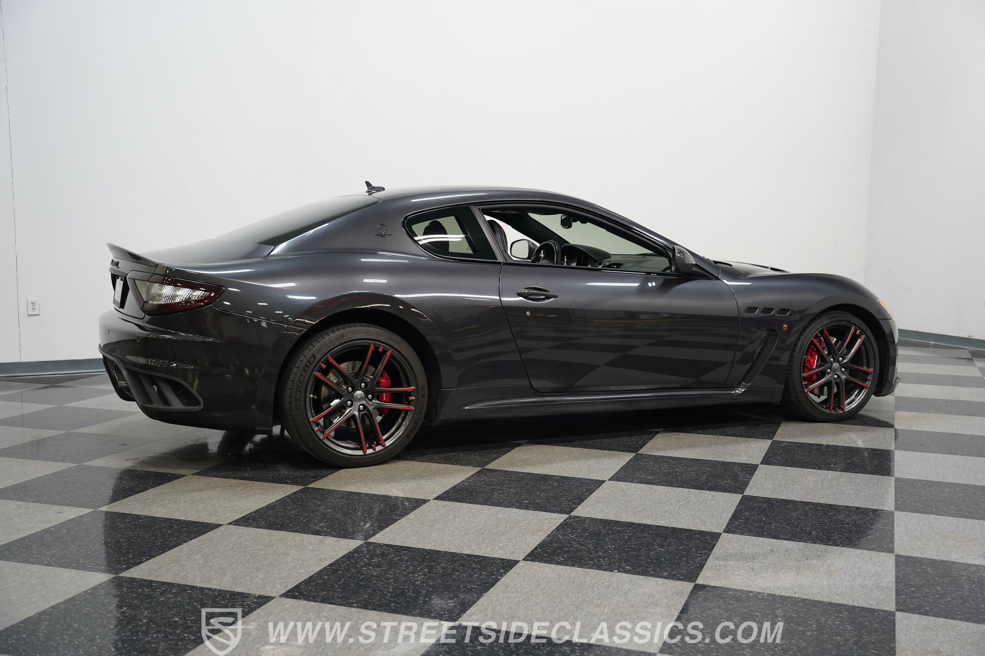 Used 2015 Maserati GranTurismo MC Centennial image 13