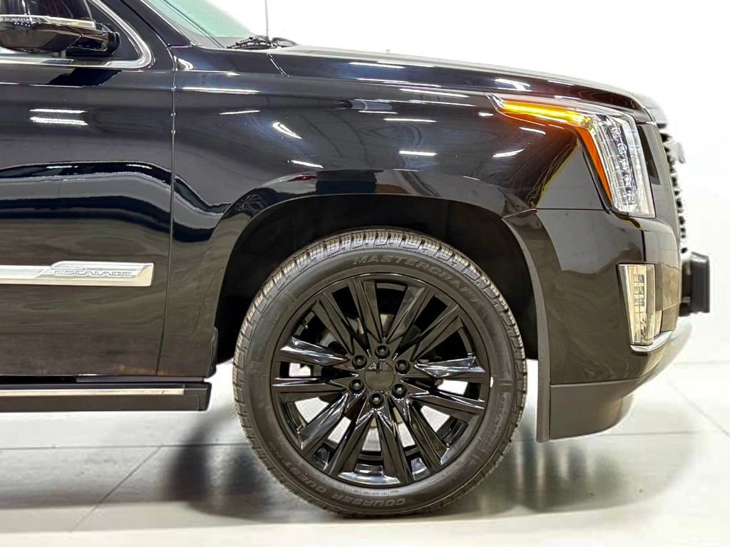 Used 2016 Cadillac Escalade ESV Premium AWD/4WD image 12