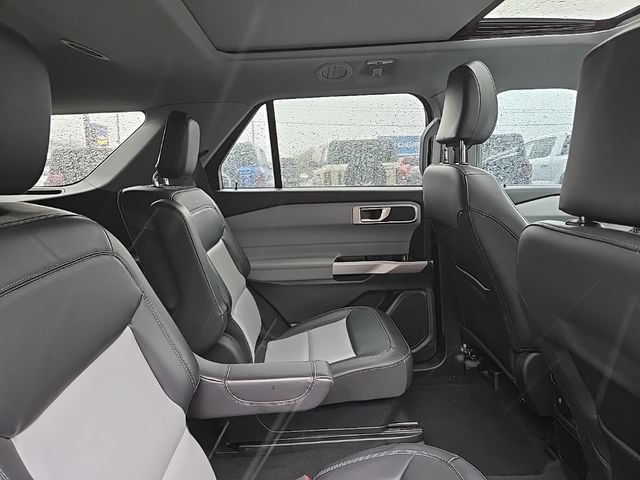 Used 2023 Ford Explorer XLT w/ Equipment Group 202A AWD/4WD image 55