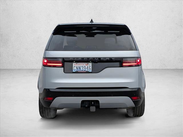 New 2024 Land Rover Discovery Dynamic SE image 7