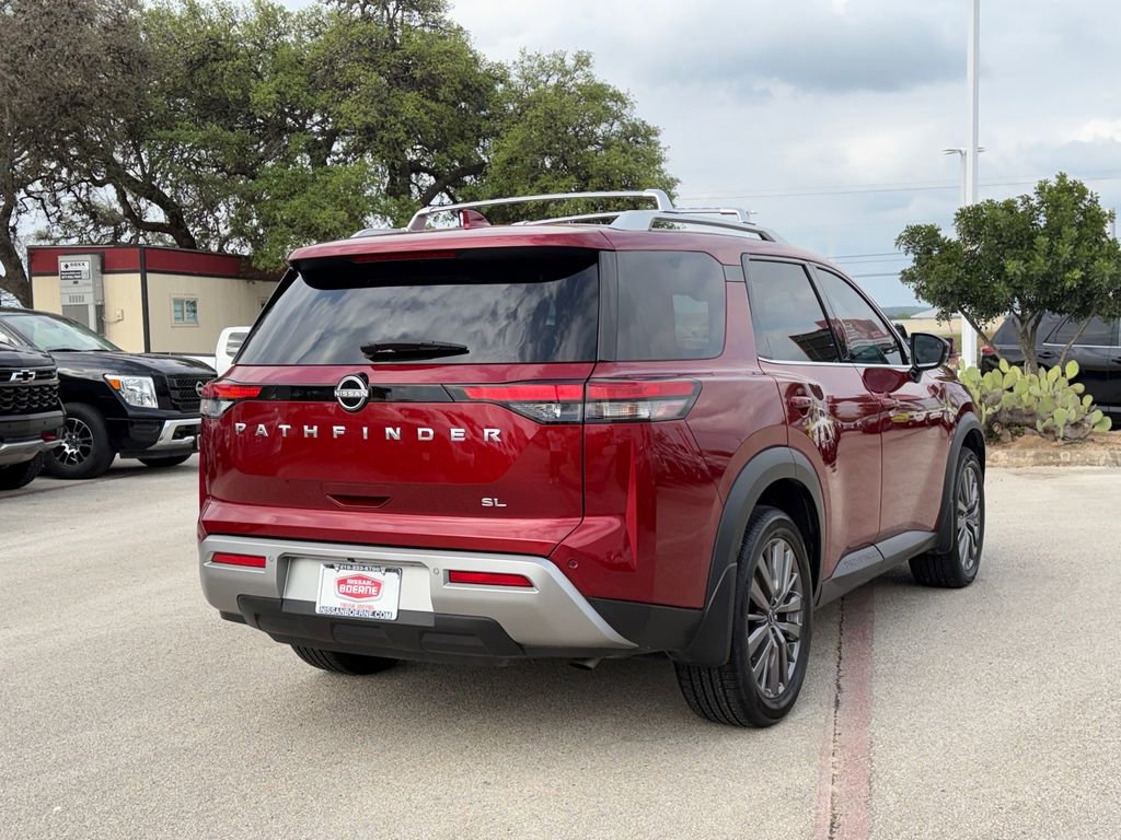 Used 2024 Nissan Pathfinder SL w/ SL Premium Package FWD image 5