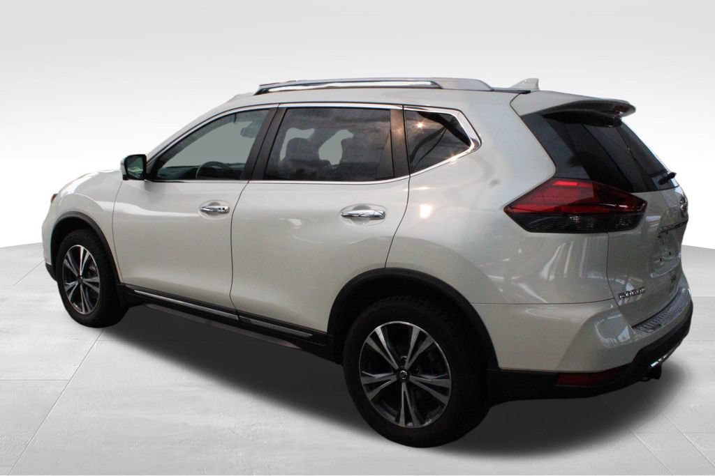 Used 2017 Nissan Rogue SL w/ SL Premium Package AWD/4WD image 12