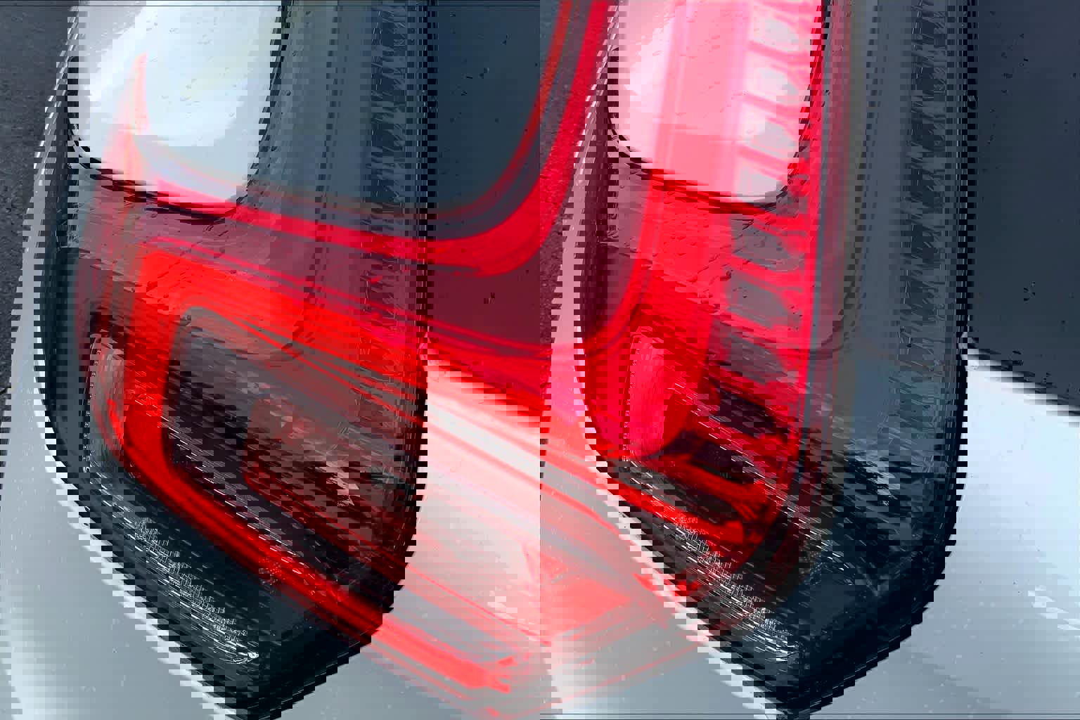 New 2024 Volvo XC40 Recharge Ultimate w/ Protection Package Premier image 5