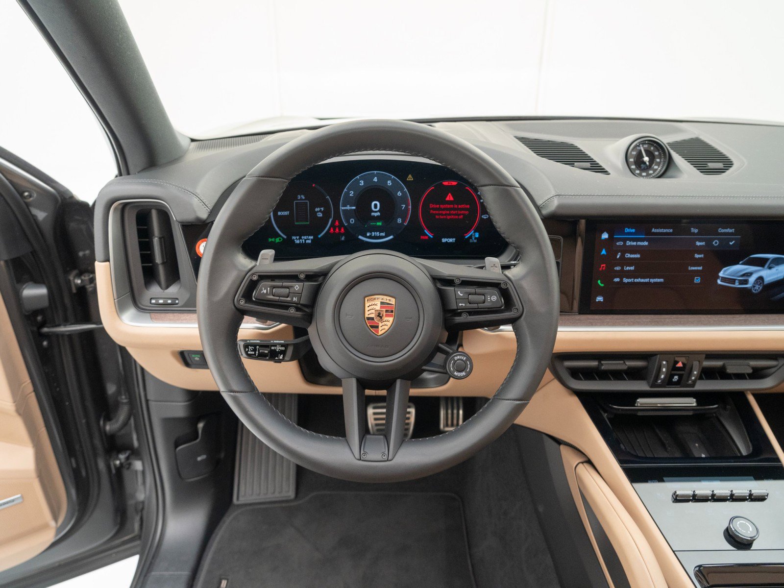 Certified 2025 Porsche Cayenne S image 34