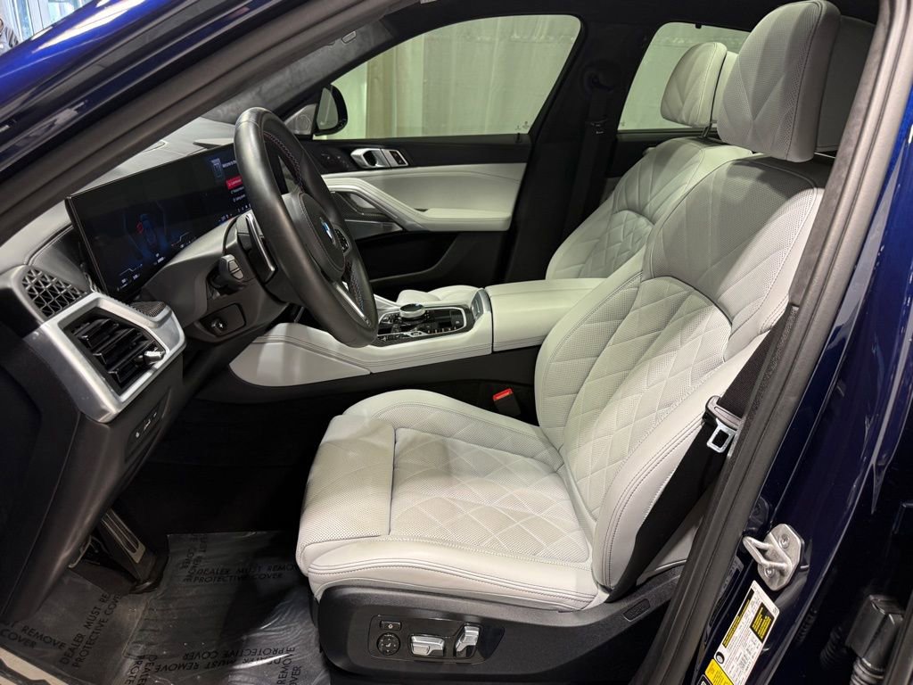 Used 2024 BMW X6 M60i w/ Dynamic Handling Package image 26