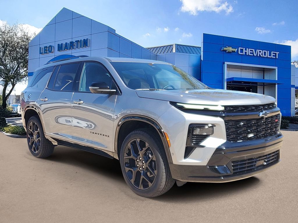 New 2026 Chevrolet Traverse RS w/ LPO, Floor Liner Package image 2