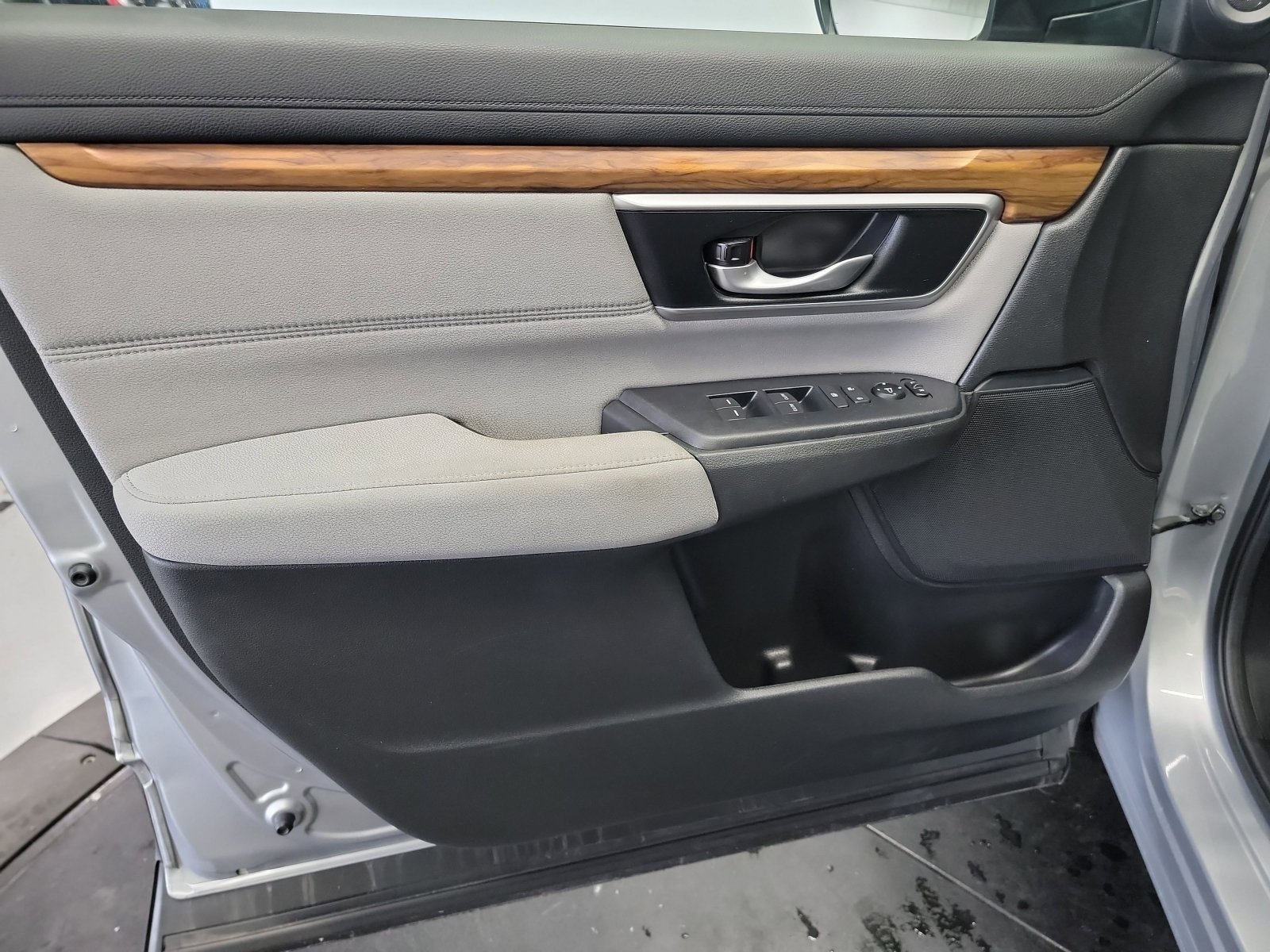 Used 2019 Honda CR-V EX image 13