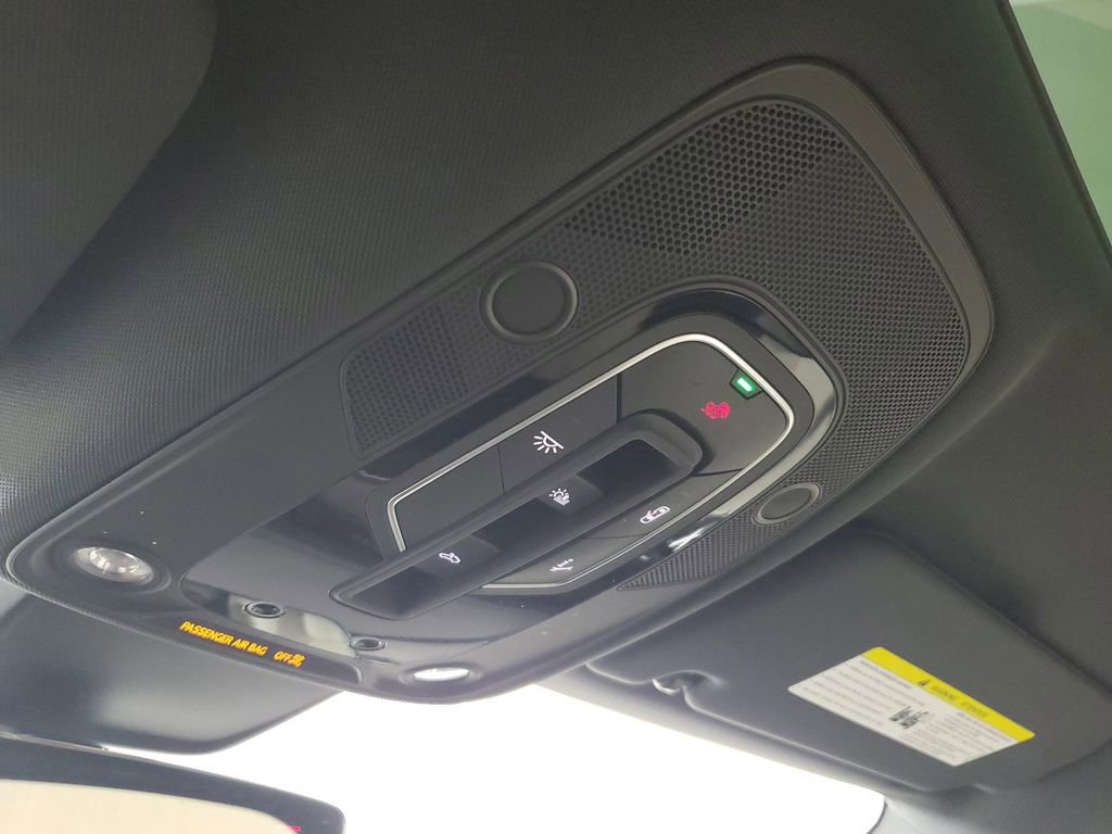 Used 2024 Audi Q8 e-tron Premium Plus image 33