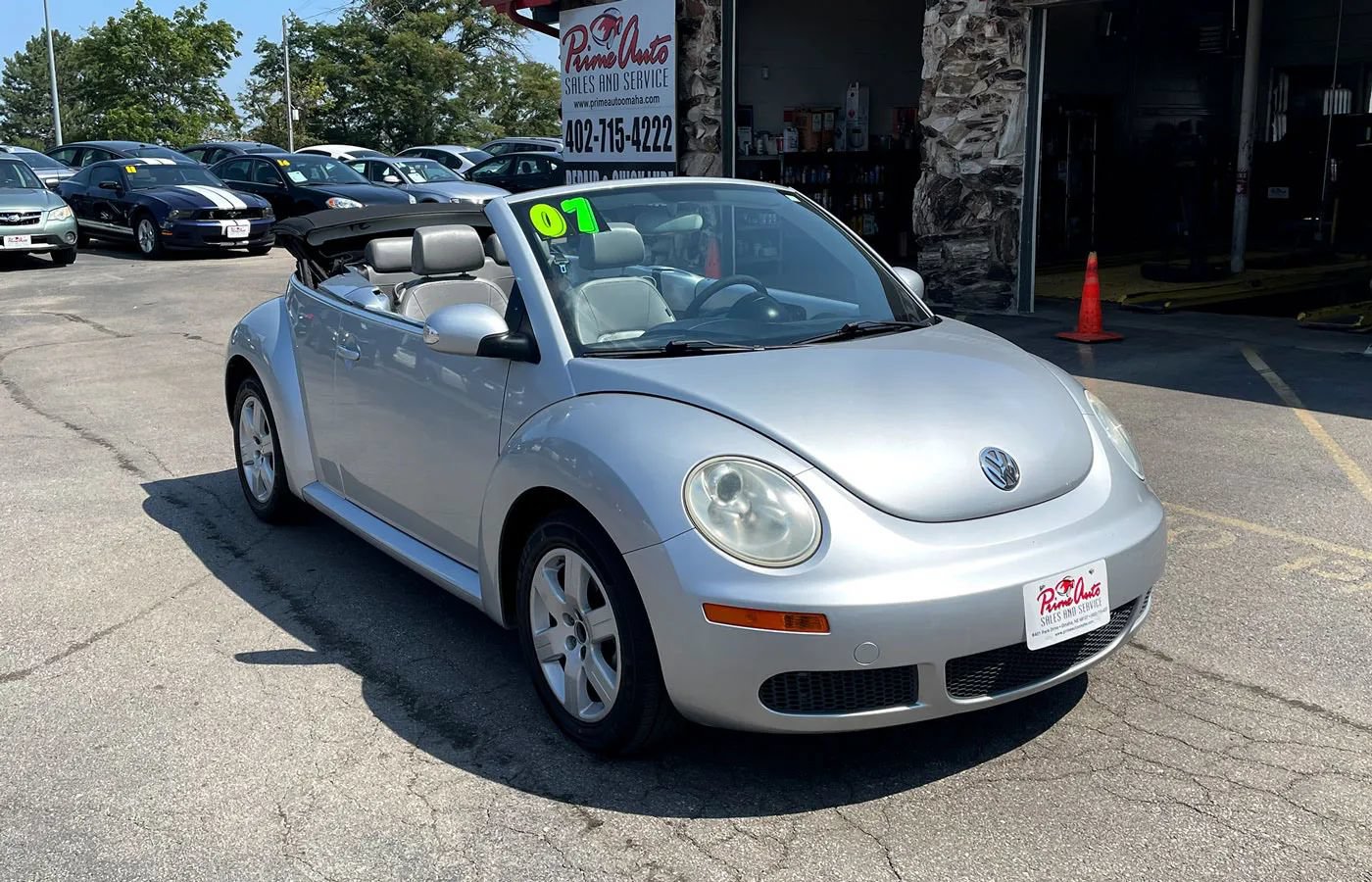 Used 2007 Volkswagen Beetle Convertible w/ Package 1 FWD image 1