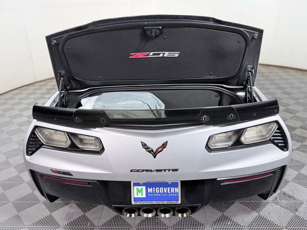 Used 2015 Chevrolet Corvette Z06 w/ 2LZ Preferred Equipment Group image 6