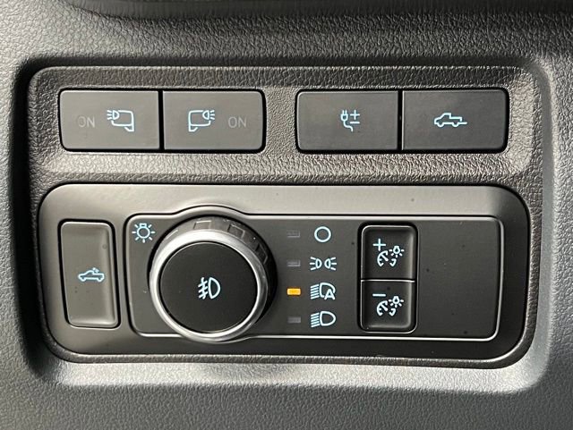 Used 2024 Ford F350 Platinum w/ Tremor Off-Road Package image 34