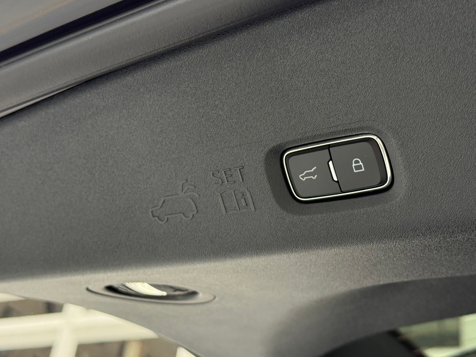 New 2026 Lincoln Navigator L Reserve AWD/4WD image 15