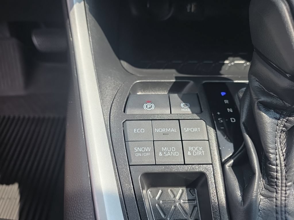 Certified 2023 Toyota RAV4 XLE w/ Convenience Package AWD/4WD image 22