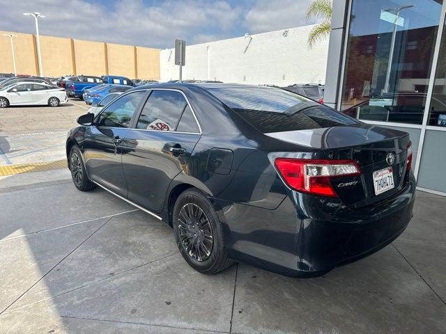 Used 2014 Toyota Camry LE FWD image 5