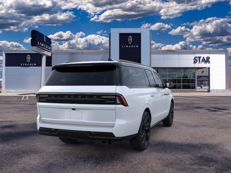 New 2026 Lincoln Navigator L Black Label AWD/4WD image 6
