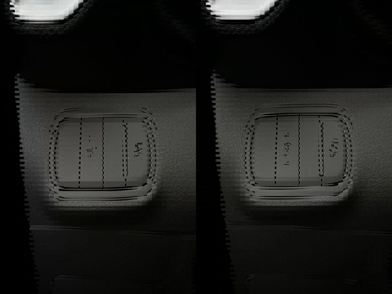 Used 2025 Hyundai Venue SEL image 21