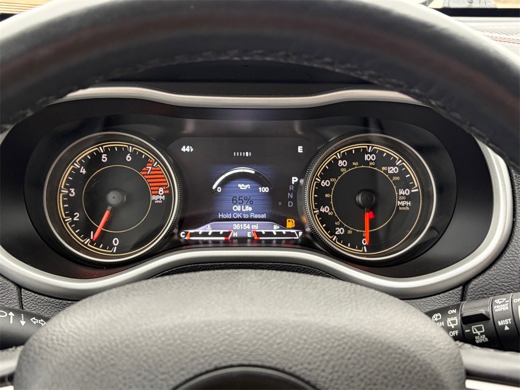 Used 2018 Jeep Cherokee Limited w/ Luxury Group image 16