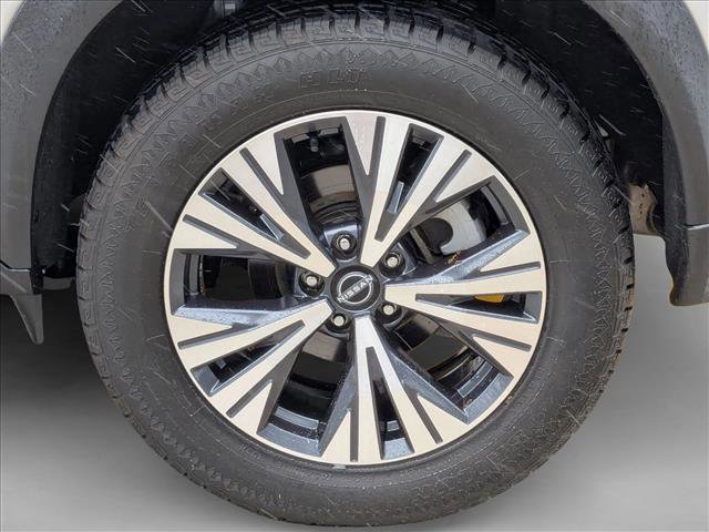 Certified 2023 Nissan Rogue SV image 23