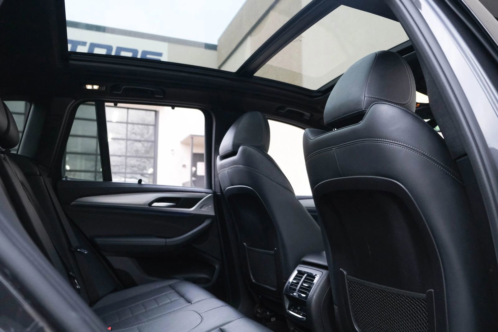 Used 2021 BMW X3 M40i w/ Premium Package image 31