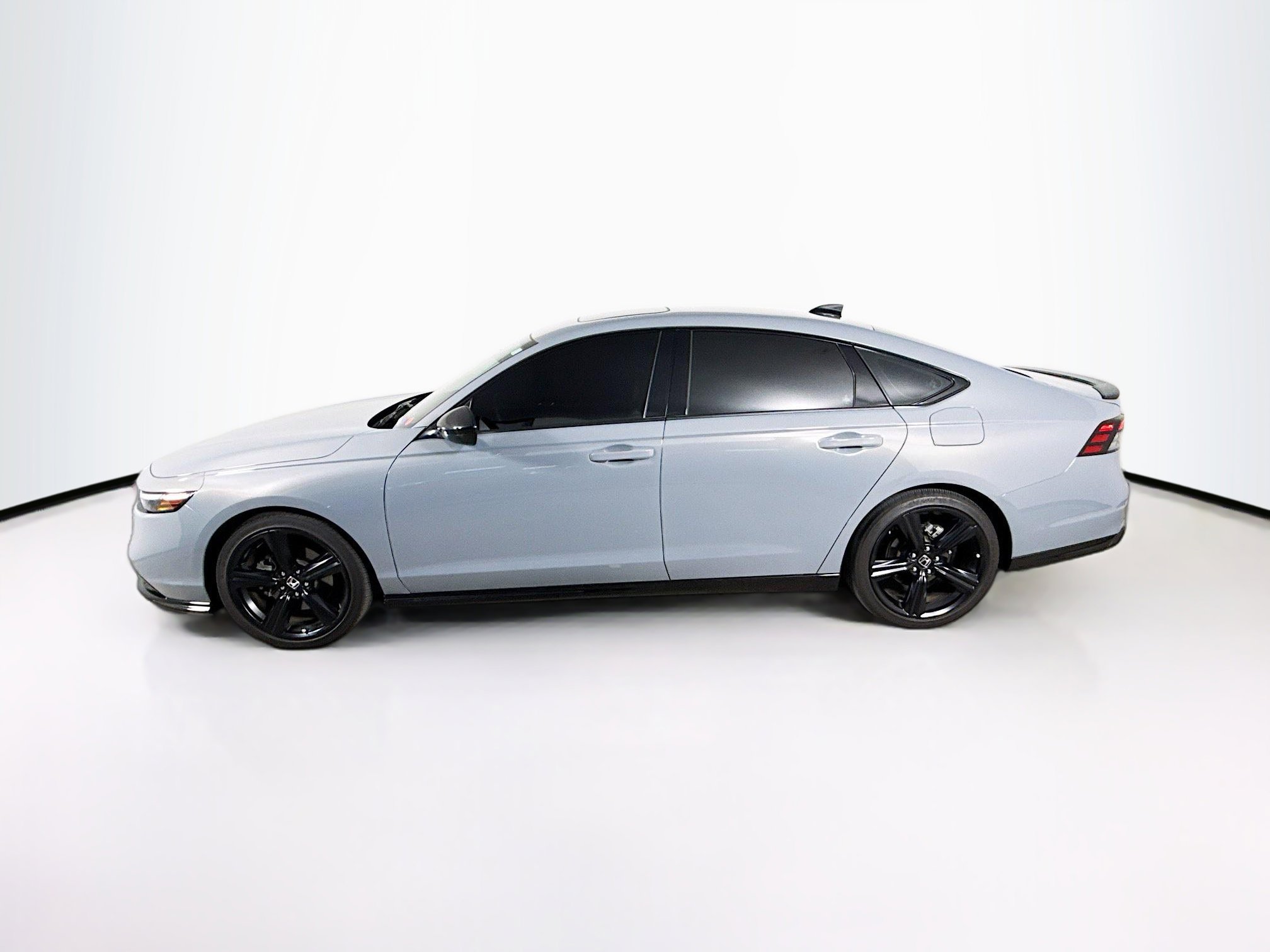 Certified 2025 Honda Accord Sport image 7