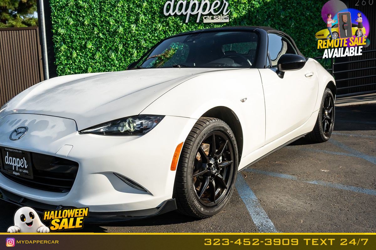 Used 2021 MAZDA MX-5 Miata Sport RWD image 2