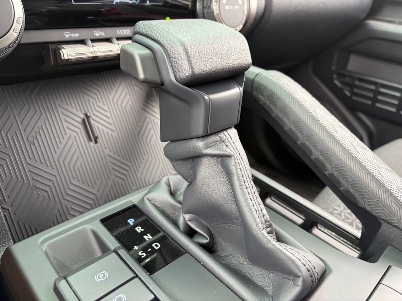 Used 2026 Toyota 4Runner SR5 AWD/4WD image 8