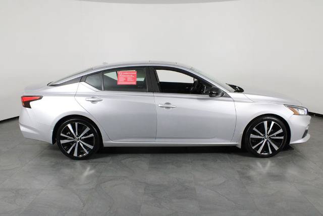 Certified 2020 Nissan Altima 2.5 SR w/ Premium Package FWD image 9
