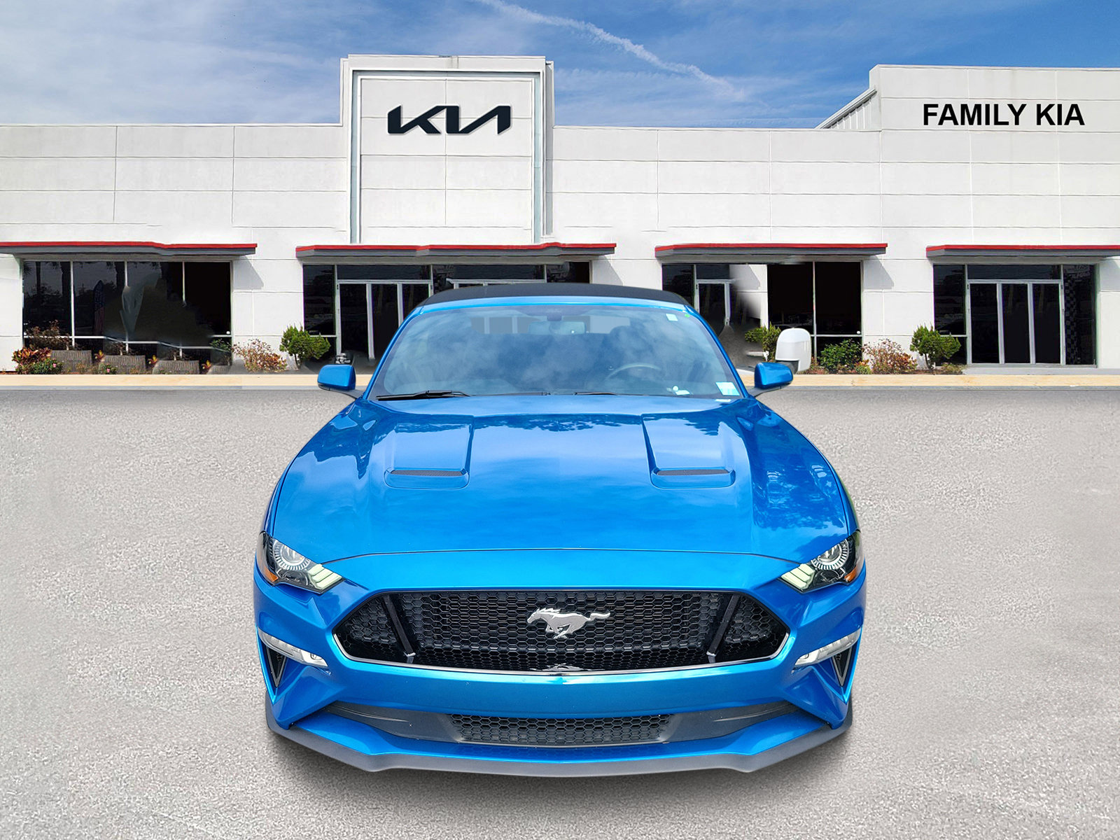 Used 2019 Ford Mustang GT Premium RWD image 2