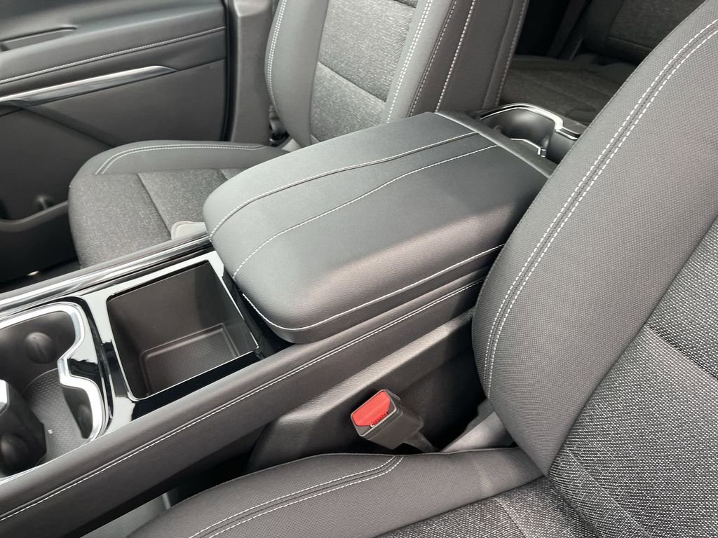 New 2026 Chevrolet Traverse LT w/ LPO, Floor Liner Package image 21