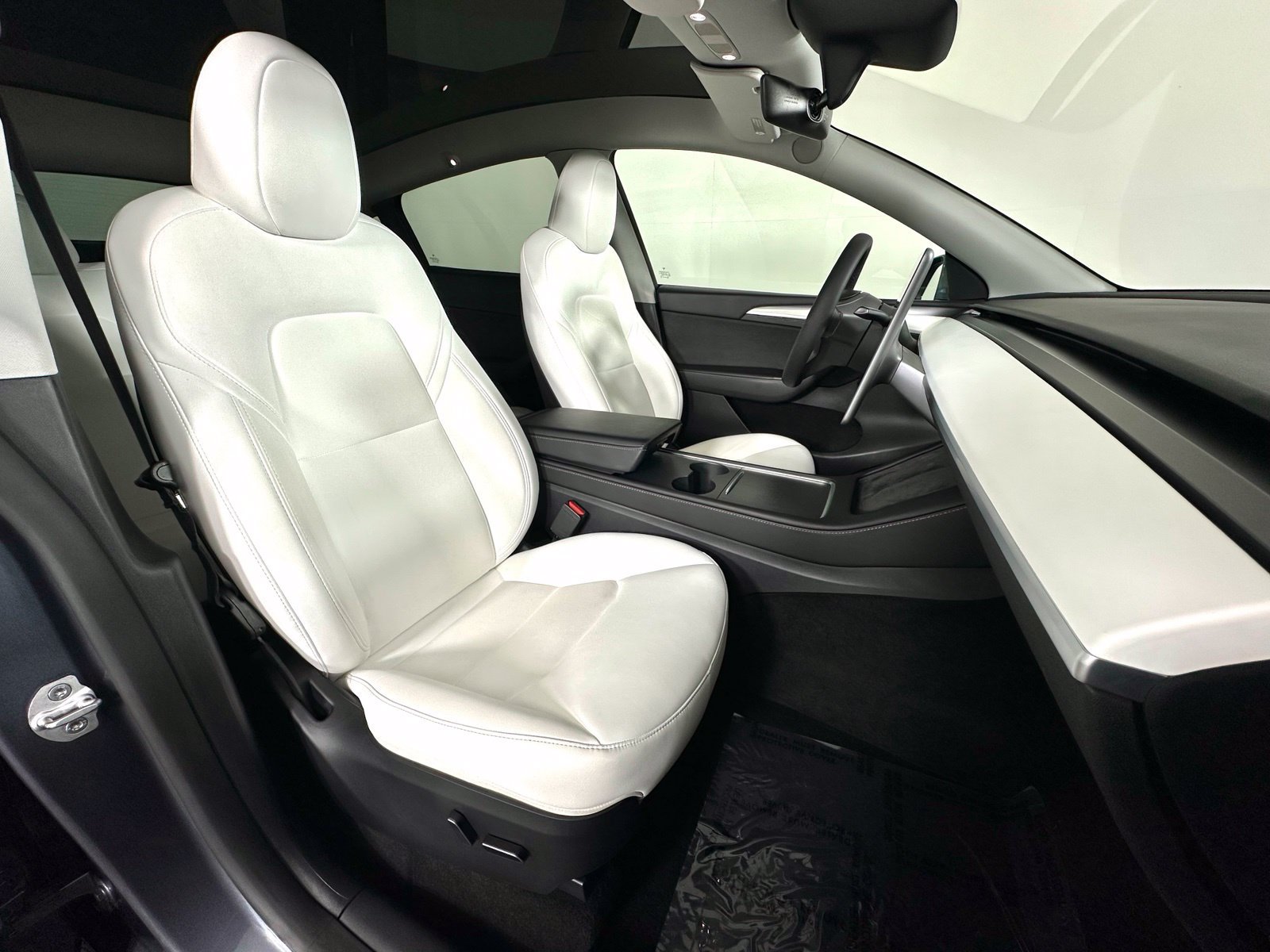 Used 2023 Tesla Model Y Performance AWD/4WD image 8