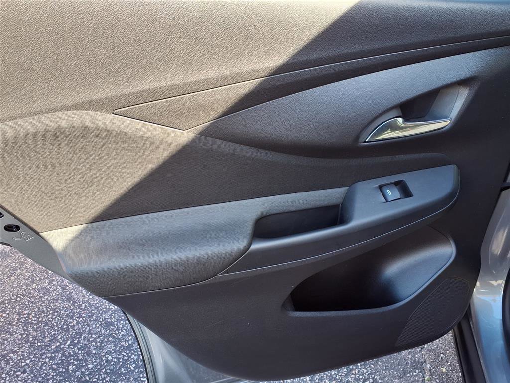 Used 2024 Buick Envista Preferred image 13