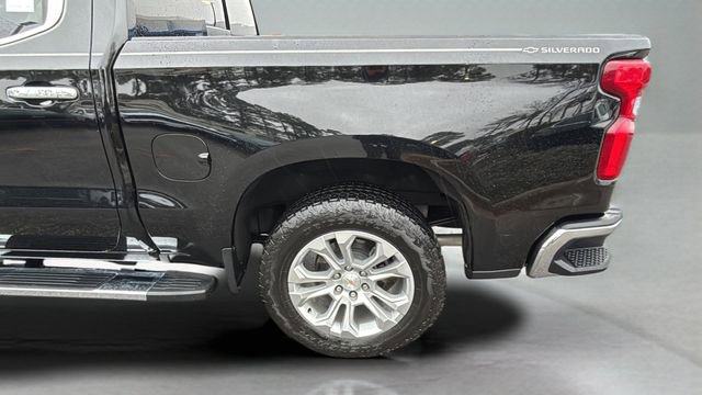 Used 2024 Chevrolet Silverado 1500 LTZ w/ Technology Package image 34