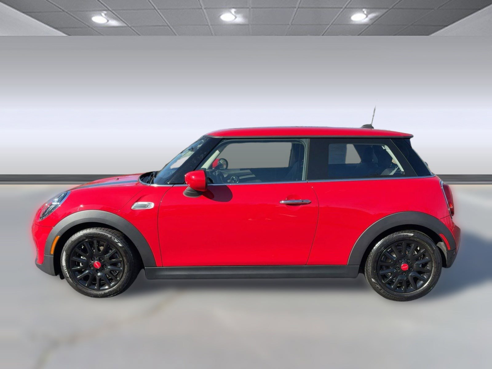 Used 2020 MINI Cooper 2-Door Hardtop w/ Storage Package image 2