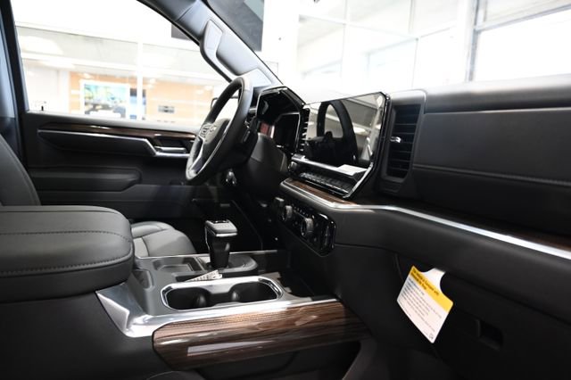 New 2026 Chevrolet Silverado 1500 LT Trail Boss AWD/4WD image 14