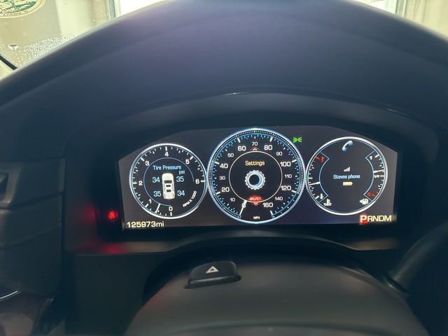 Used 2015 Cadillac Escalade Luxury AWD/4WD image 16