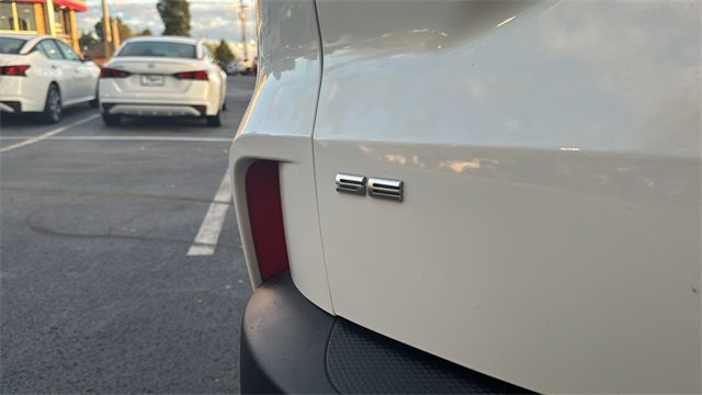 Used 2022 Ford Escape SE image 32