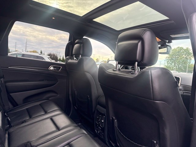Used 2016 Jeep Grand Cherokee Limited w/ Luxury Group II AWD/4WD image 29